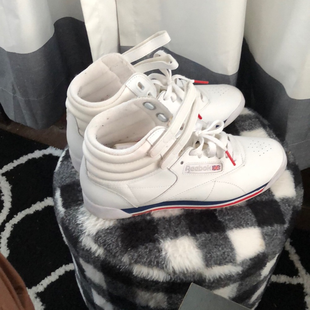 Women’s sneakers